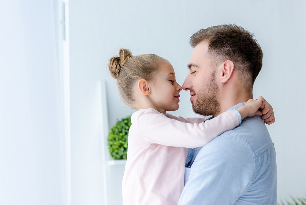 9 Impeccable Gifts Ideas for Nostalgic Distant Loved Ones in UAE