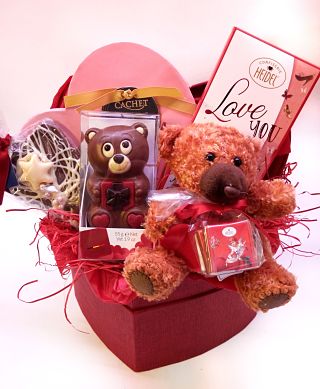 Love Hamper in Heart Shaped Box