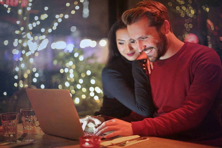 How to Celebrate Valentine’s Day in Dubai with Your Partner?