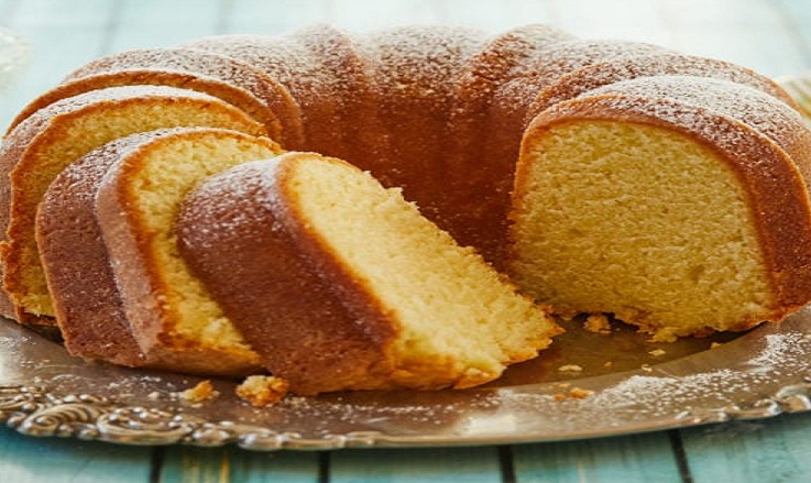 Pound Cake with Classic Sour Cream