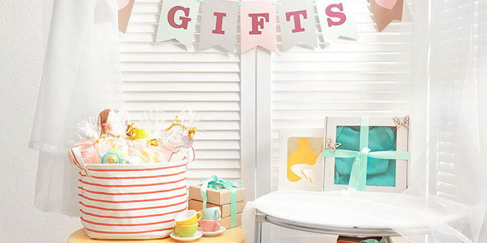 10 Best Baby Shower Gift Ideas for Mom-Son Duo!!