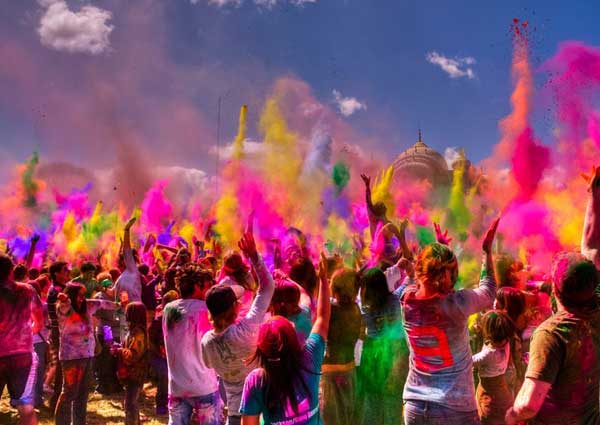 when is holi 2022