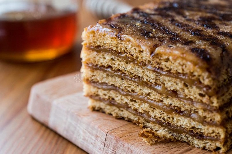 Walnut & Caramel Honey Cake