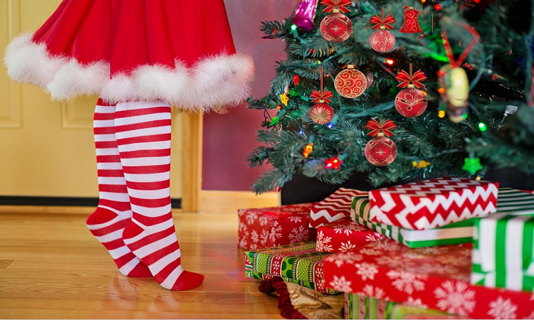 8 Best Places to Celebrate Christmas with Family in Dubai!