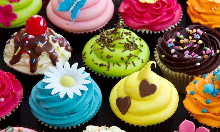 Difference between Cupcakes and Muffins Based on History, Ingredients & More