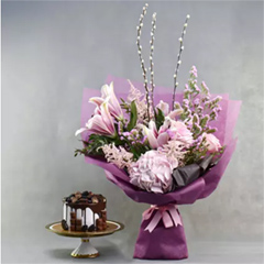 Grand Pink Petals with Chocolate Cake