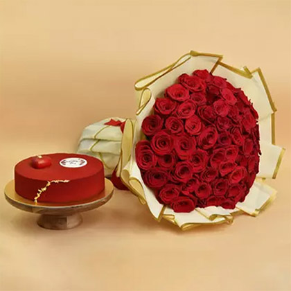 50 Valentine Roses Bouquet And Cake