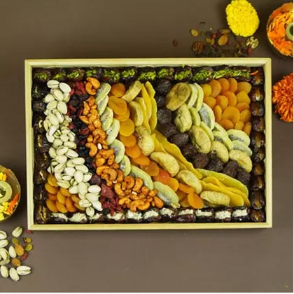 Dried n Dry Fruit Tray with Dates